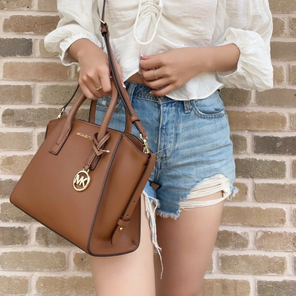 NWT Michael Kors Handbag💕Gaby’sBags - Picture 4 of 5